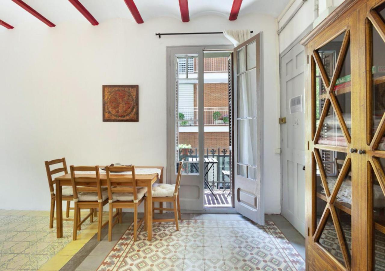 Great Apartment In Sagrada Familia With Balcony Barcelona Exterior photo