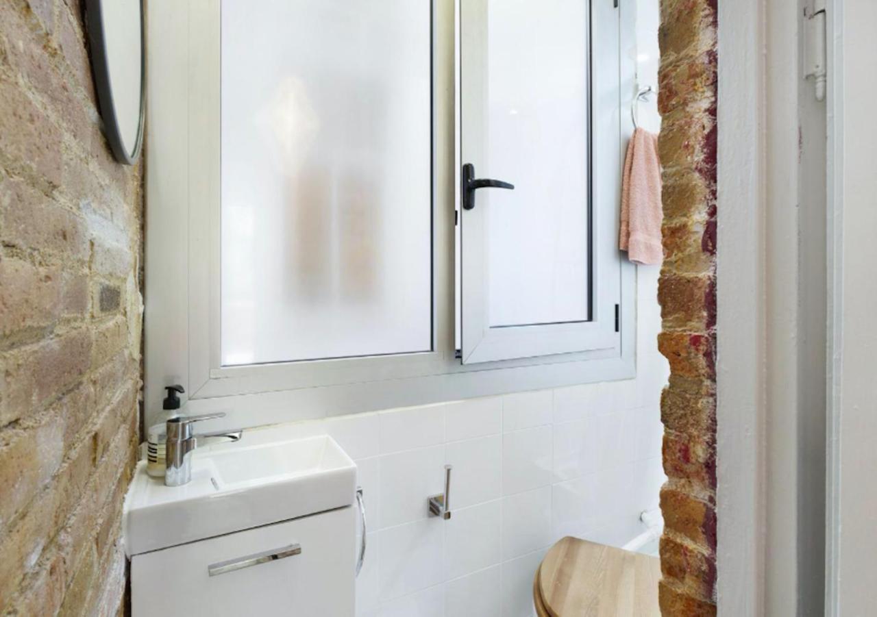 Great Apartment In Sagrada Familia With Balcony Barcelona Exterior photo