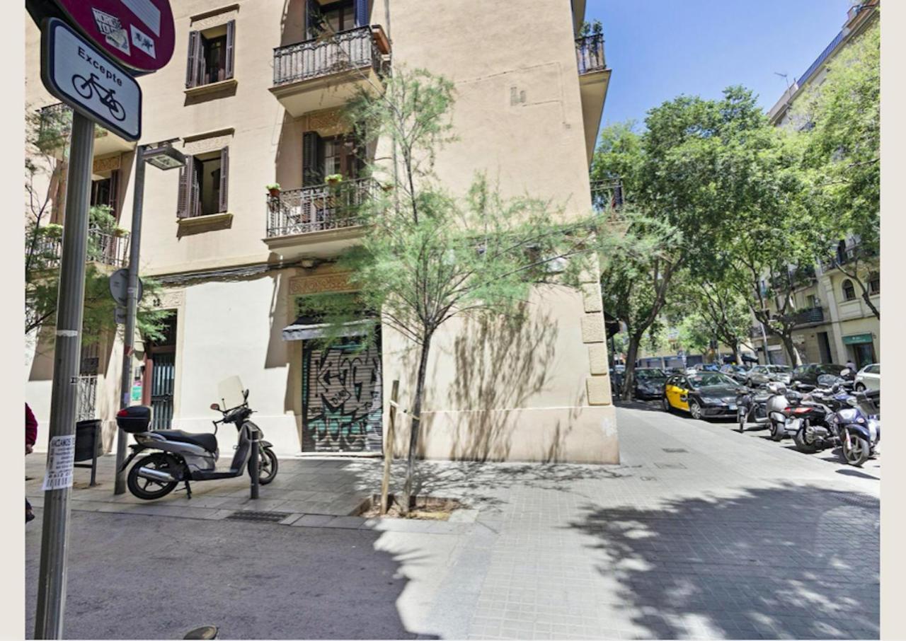 Great Apartment In Sagrada Familia With Balcony Barcelona Exterior photo