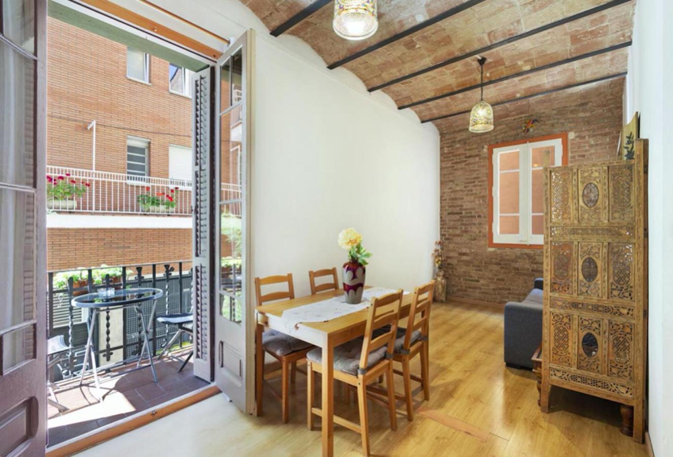 Great Apartment In Sagrada Familia With Balcony Barcelona Exterior photo
