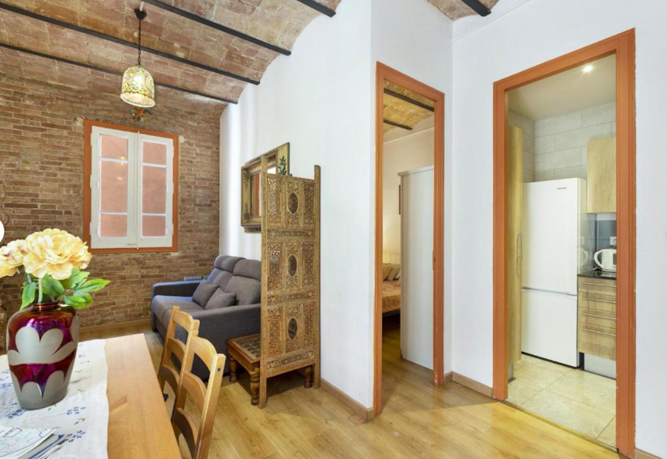 Great Apartment In Sagrada Familia With Balcony Barcelona Exterior photo