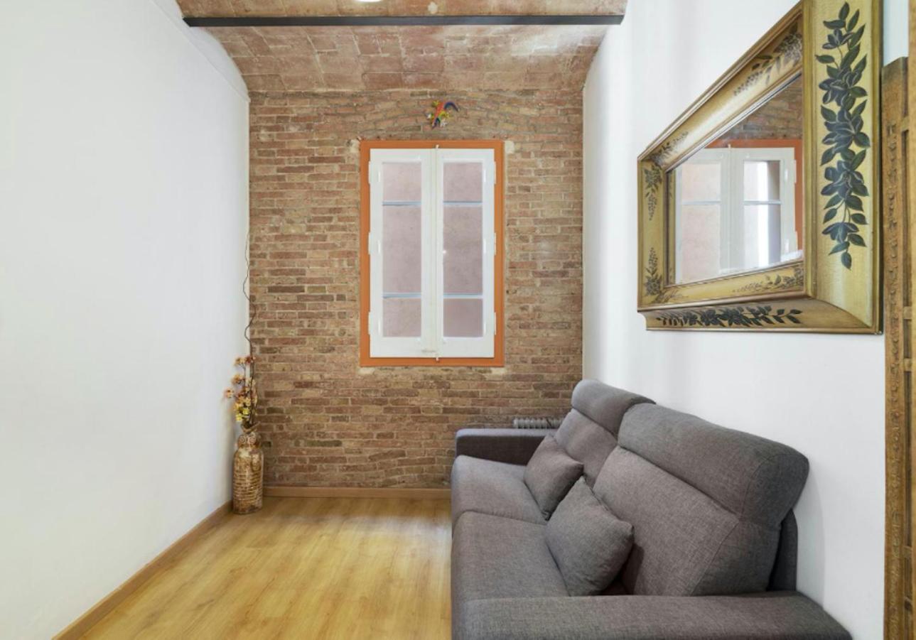 Great Apartment In Sagrada Familia With Balcony Barcelona Exterior photo